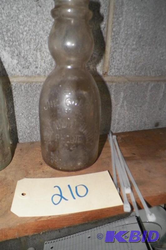 lot 210 image: New Ulm Dairy Bottle