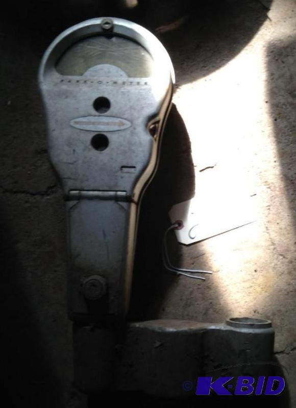 lot 278 image: Parking meter with no key