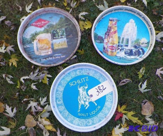 lot 282 image: 3 Beer Trays