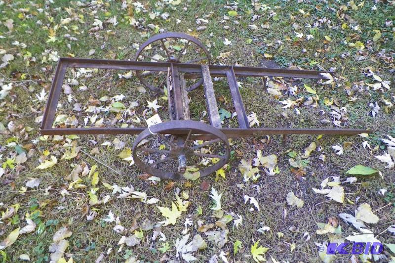 lot 324 image: Antique Railroad Cart