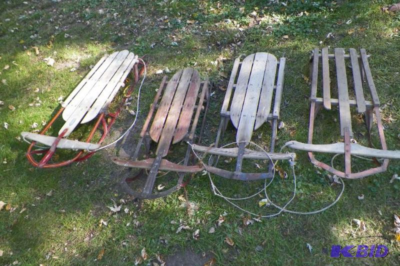 lot 351 image: 4 Sleds