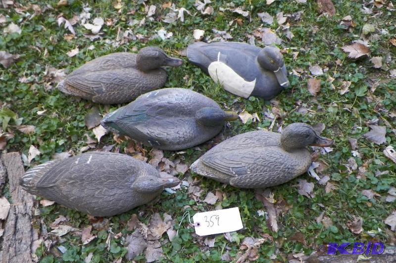 lot 359 image: Duck Decoys