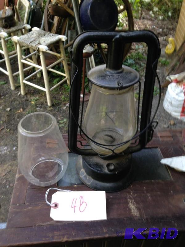 lot 48 image: Antique Lantern - had note on it saying it was from St. Peter Railyard
