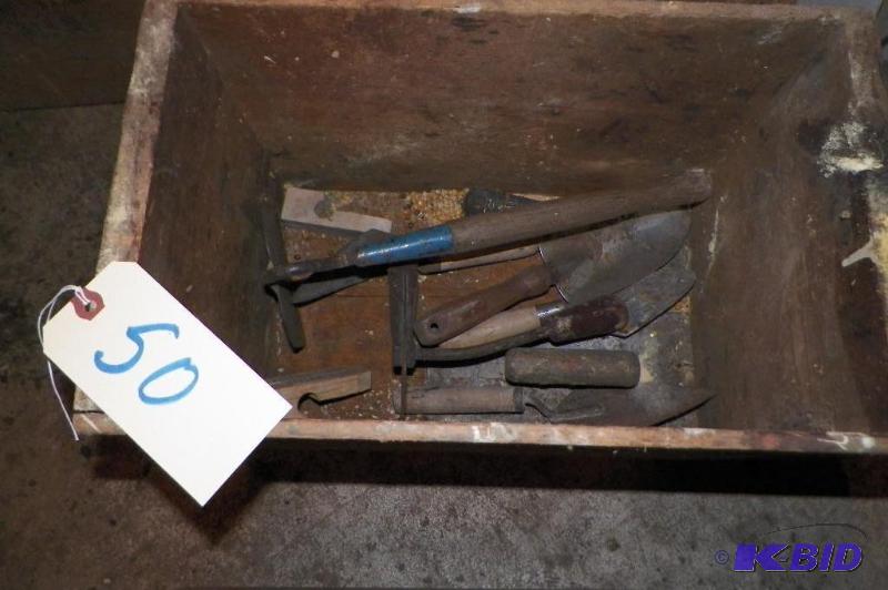 lot 50 image: Box of Old Tools