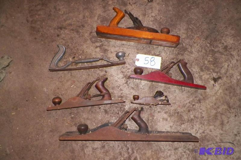 lot 58 image: Plane collection