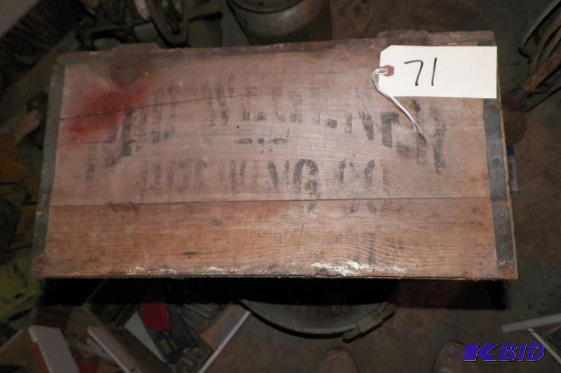 lot 71 image: Antique Beer Box Wegener Brewing Co.