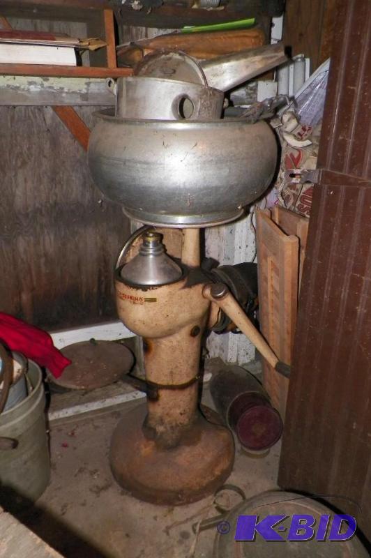lot 78 image: McCormick Deering Cream Separator