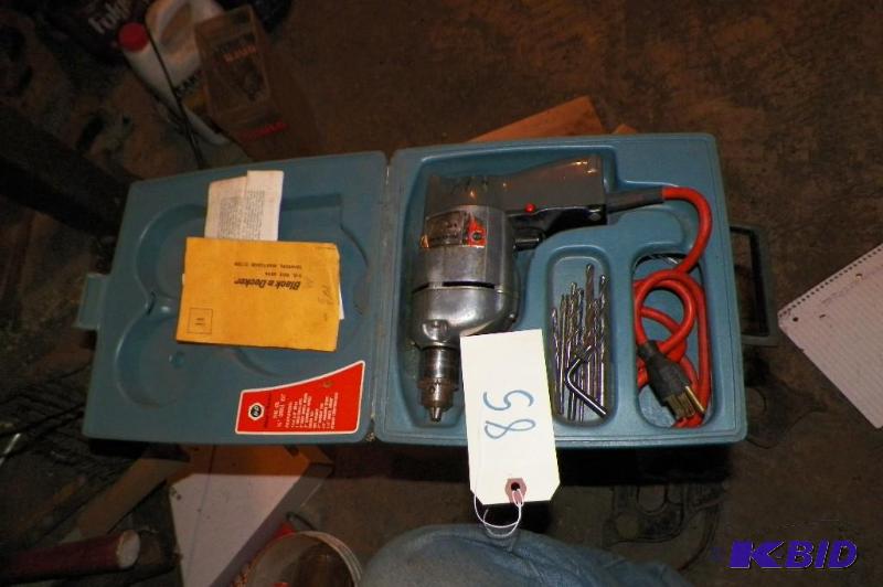 lot 85 image: Black & Decker Drill - Tested Works