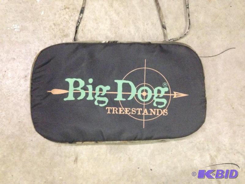 lot 11 image: Big Dog Tree Stand Replacement Cover