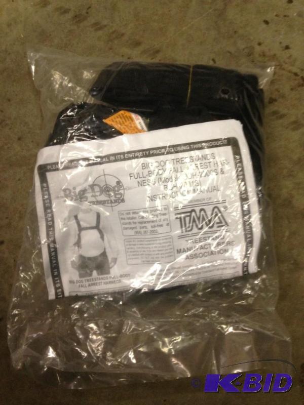 lot 17 image: Bid Dog - Full Arrest Harness