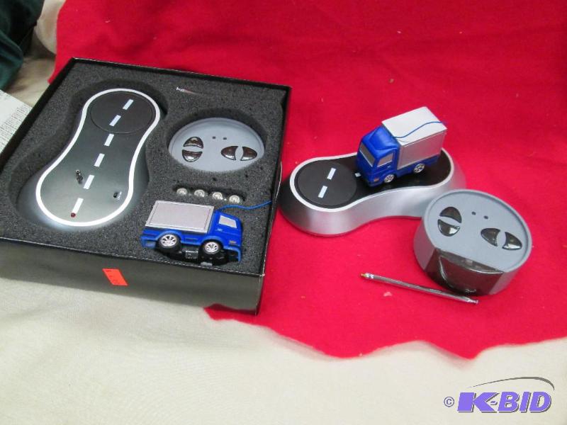 Qty 2 Remote control truck...