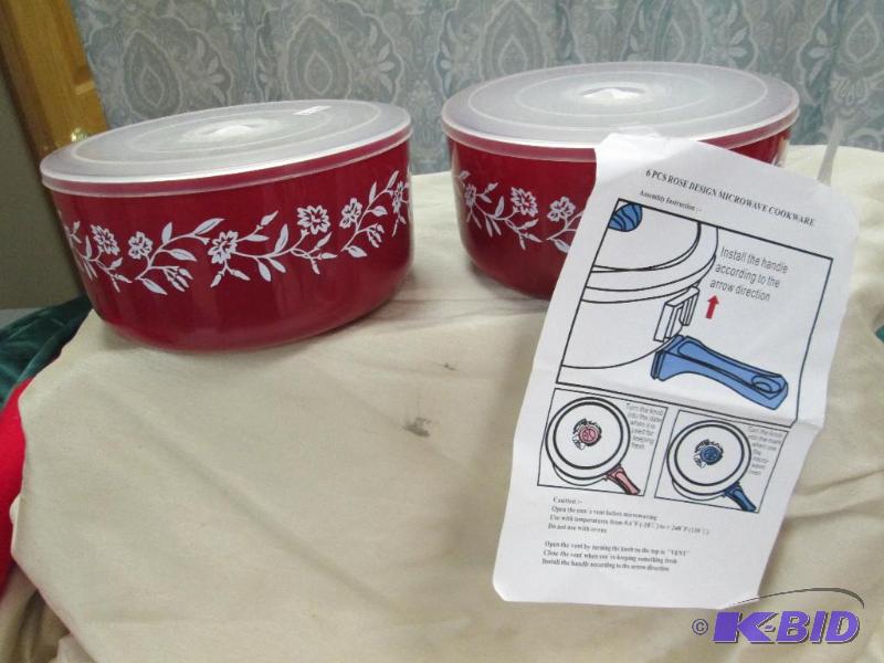 6 PCs Rose design microwave cookware...
