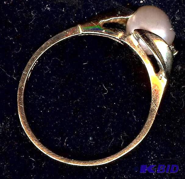 14 kt Yellow Gold ring 1 Pearl with diamond a...