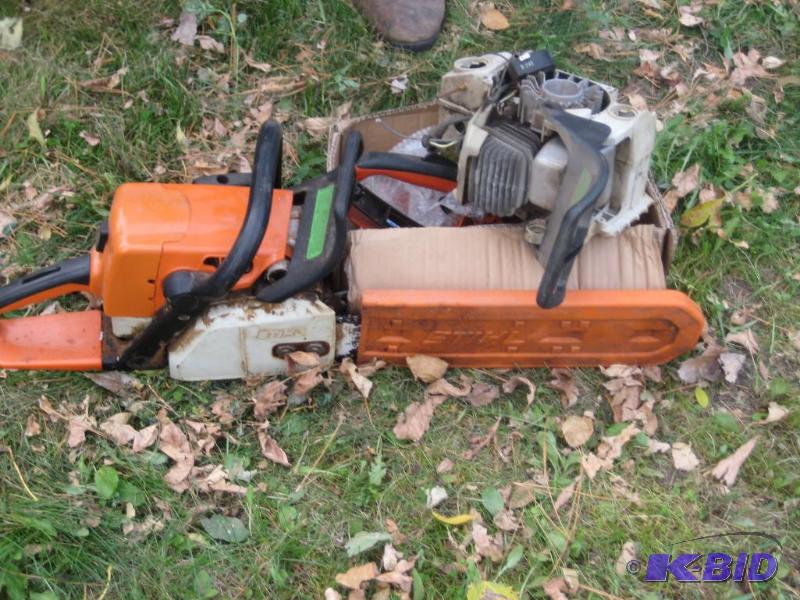 Group of Chainsaws for parts or repair