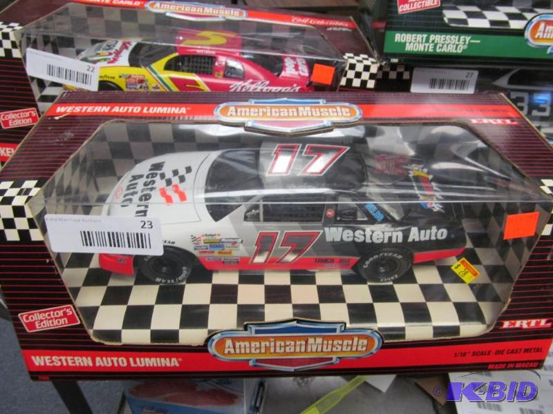 lot 23 image: 1992 Ertl American Muscle #17 Waltrip Western Auto NASCAR 118 Die Cast Car