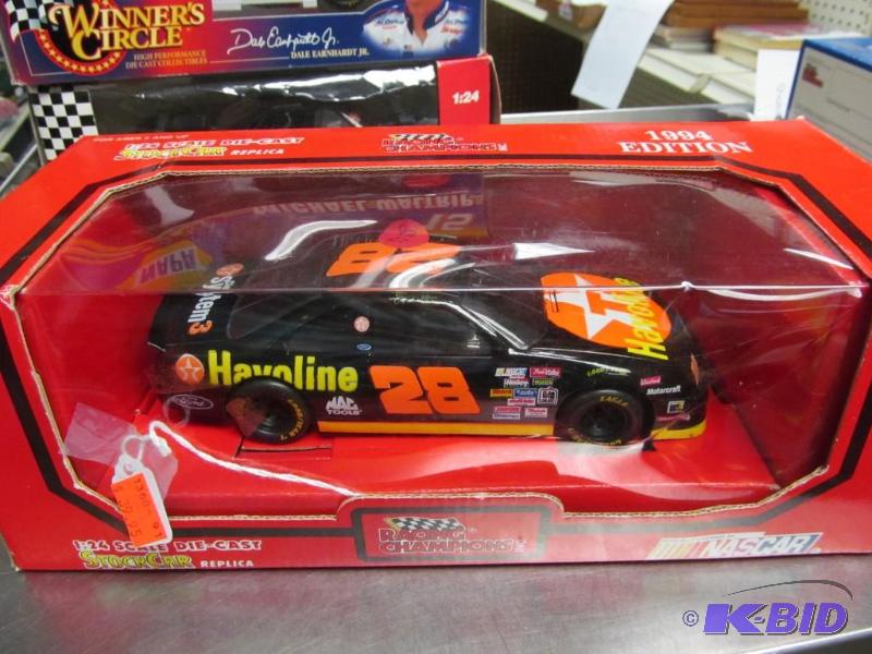 lot 64 image: 1994 #28 Ernie Irvan Havoline NASCAR 124 Die Cast Car by Racing Champions