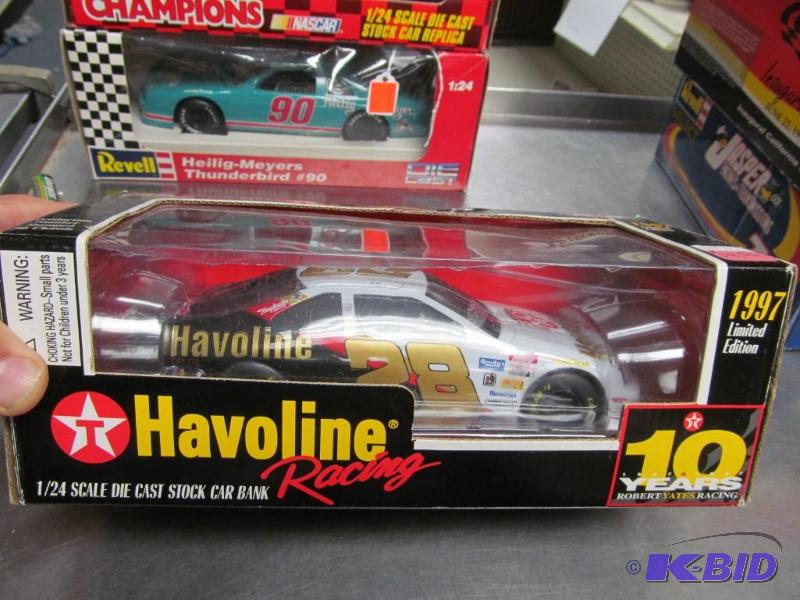 lot 73 image: 1997 #28 Ernie Irvan Havoline Racing NASCAR 124 Die Cast Car by Racing Champions