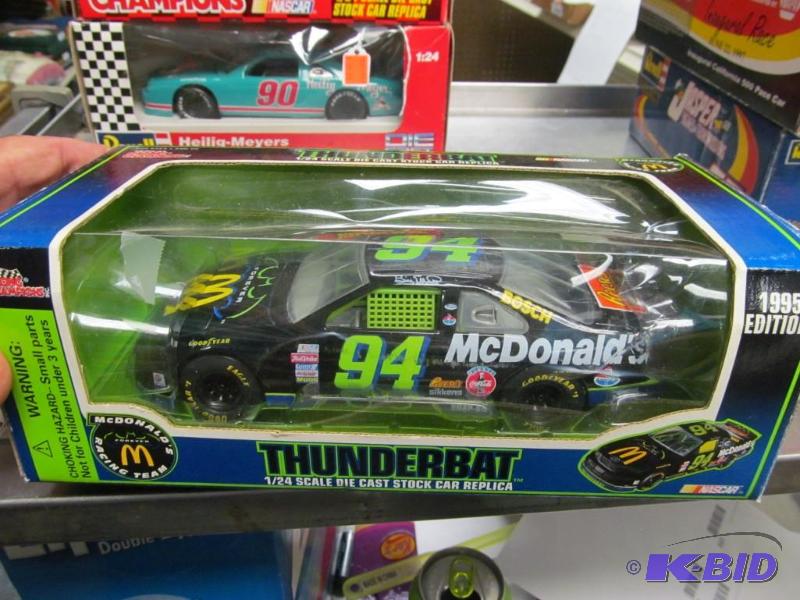 lot 74 image: RARE 1995 #94 Bill Elliott McDonalds Thunderbat NASCAR 124 Die Cast Car by Racing Champions