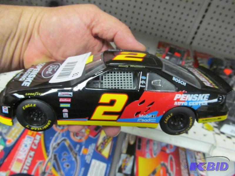 lot 81 image: #2 Rusty Wallace Ford Motorsports Loose Racing Champions 124 NASCAR Die Cast Car