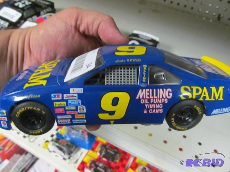 lot 94 image: #9 Lake Speed SPAM Loose Racing Champions 124 NASCAR Die Cast Car