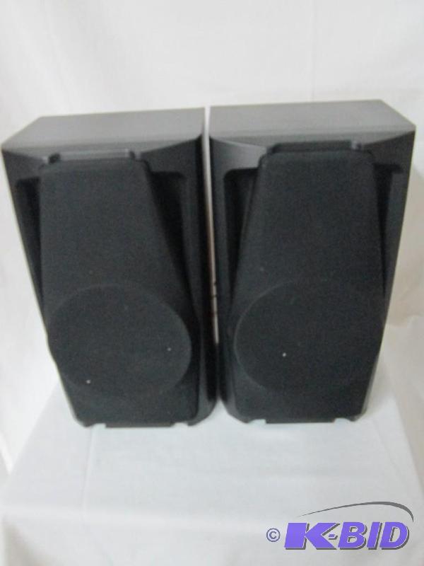 lot 17 image: 2 Encore Speakers