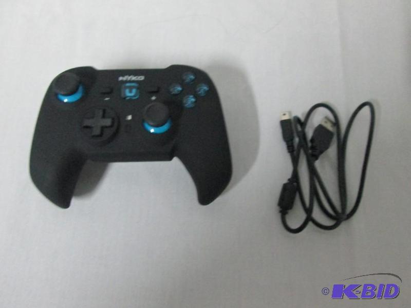 lot 18 image: Nyko Pro Wireless Controller for Nintendo Wii U