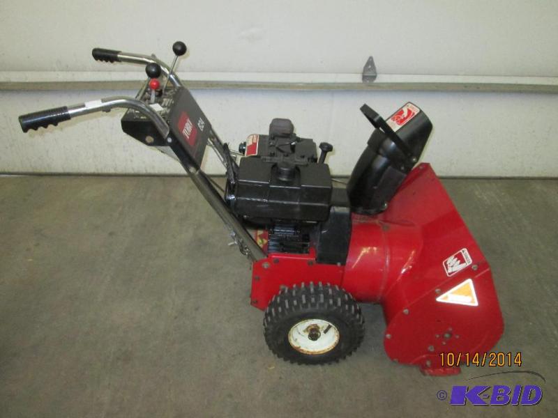 Toro 8/24 Snowblower, 3-Speed Forward With 2-... | LE Lawn & Snow ...