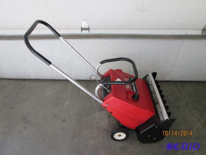Toro 2-Cycle Single Stage Snowblower, Needs A...