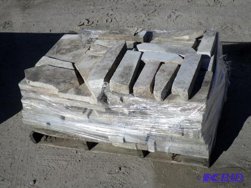 lot 18 image: Pallet Of Once Used Landscape Block, Flats &a...