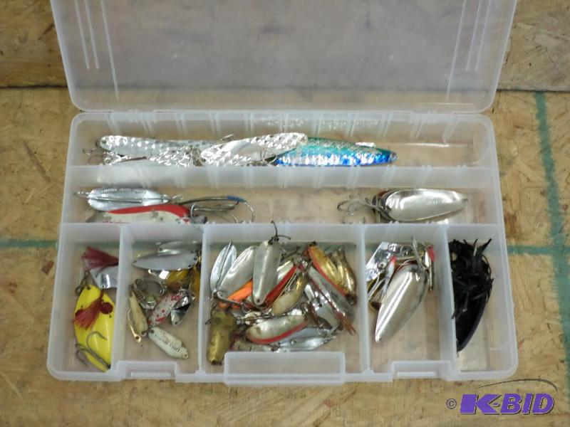 Plastic Tackle Box Full Of Various Spoon Lure...