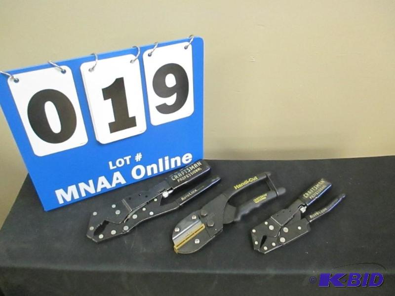 lot 00019 image: Craftsman Professional Pliers and Cutter