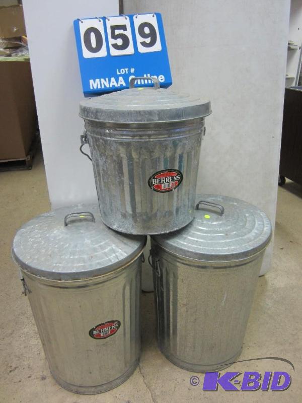 lot 00059 image: 20 & 10 Gallon Metal Trash Cans