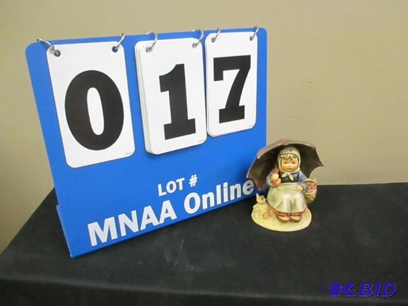 lot 17 image: 1983 Smiling Through Special Edition Club Hummel Figurine