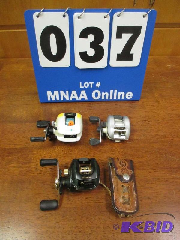lot 37 image: 4 New Bait Caster Fishing Reels & Knife