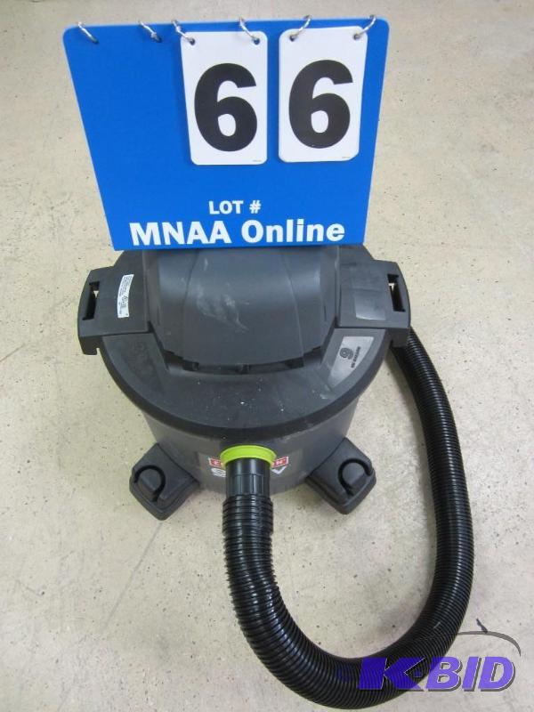lot 66 image: Craftsman Evolv Shop Vac