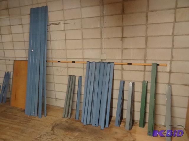 Large Quantity of Slide N Lock Shelving Piece...
