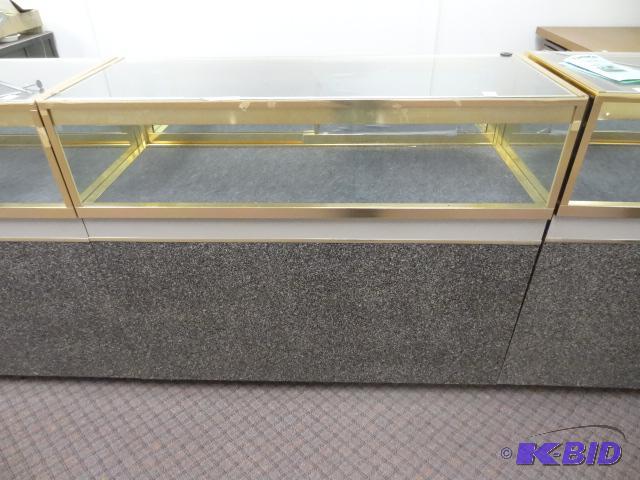 Glass Top Showcase. Good Condition. Top Displ...