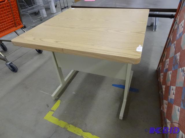 Single Work Station 30 x 30 x 27...