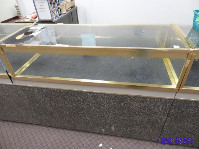 Glass Top Showcase. Good Condition. Top Displ...