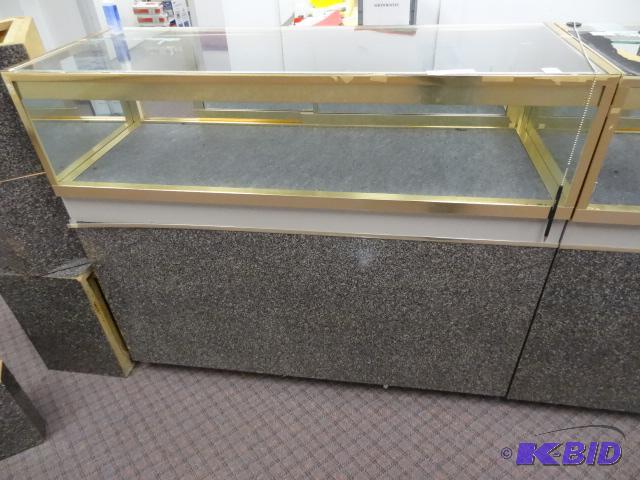 Glass Top Showcase. Good Condition. Top Displ...