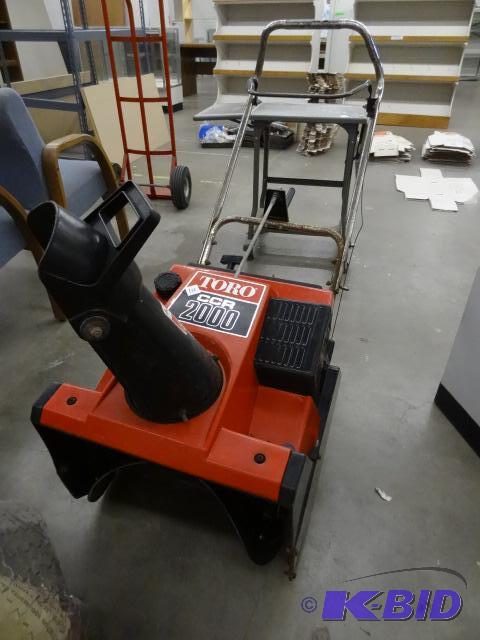 Toro CCR2000 2 Cycle Snowblower 20&quot...