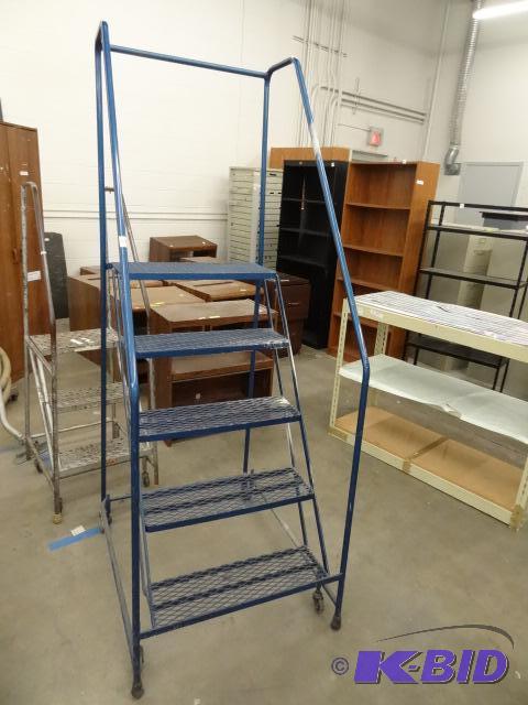 5 Metal Rolling Stairs...