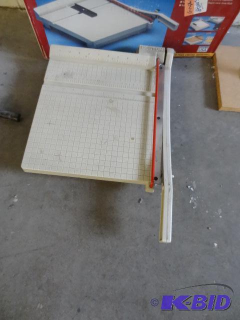 Boston 12&quot Paper Trimmer...
