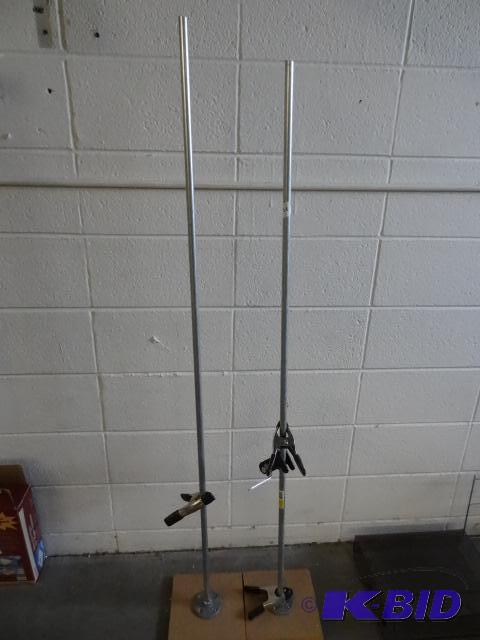 Roll Dispensers with 4 Spring Clamps...