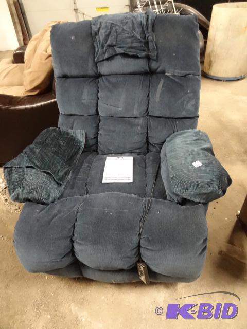 Reclining Massage Chair. Heats Also. Missing ...