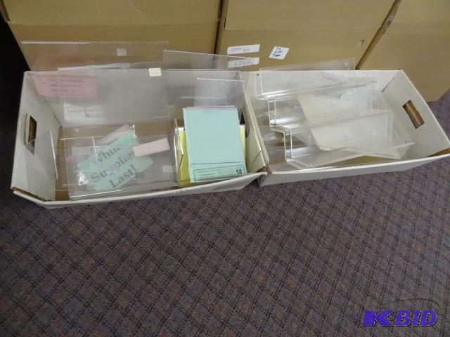 5 Boxes of Plexi Table Talkers, Retail Displa...