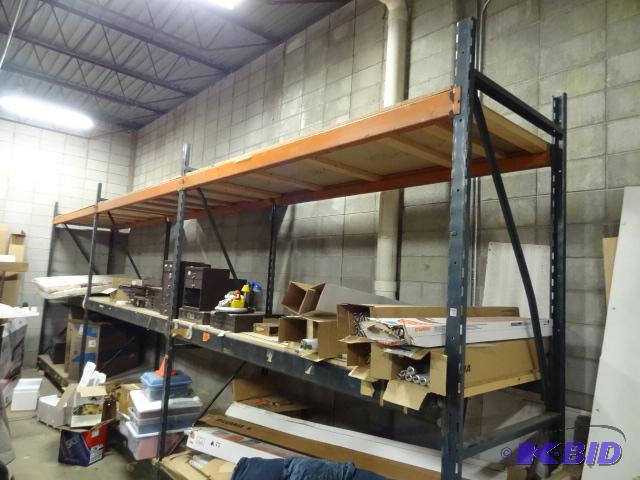 3 Sections of Pallet Racking 4 Uprights 42 x ...