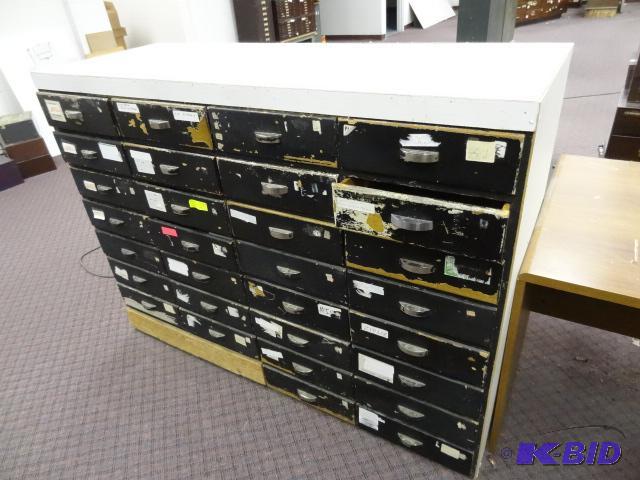 Large Vintage Drawer Cabinet. One Drawer is S...
