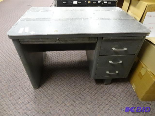Vintage Metal Office Desk. 46 x 30 x 29...