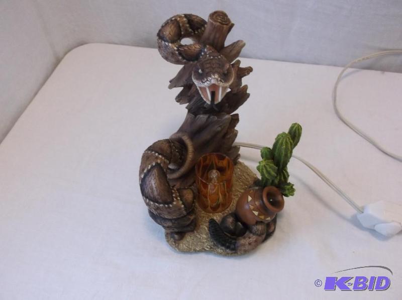 Rattlesnake tv light in great condition and v...